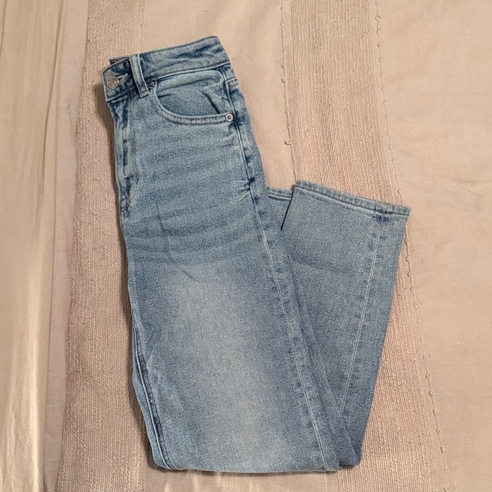 AE MOM JEANS